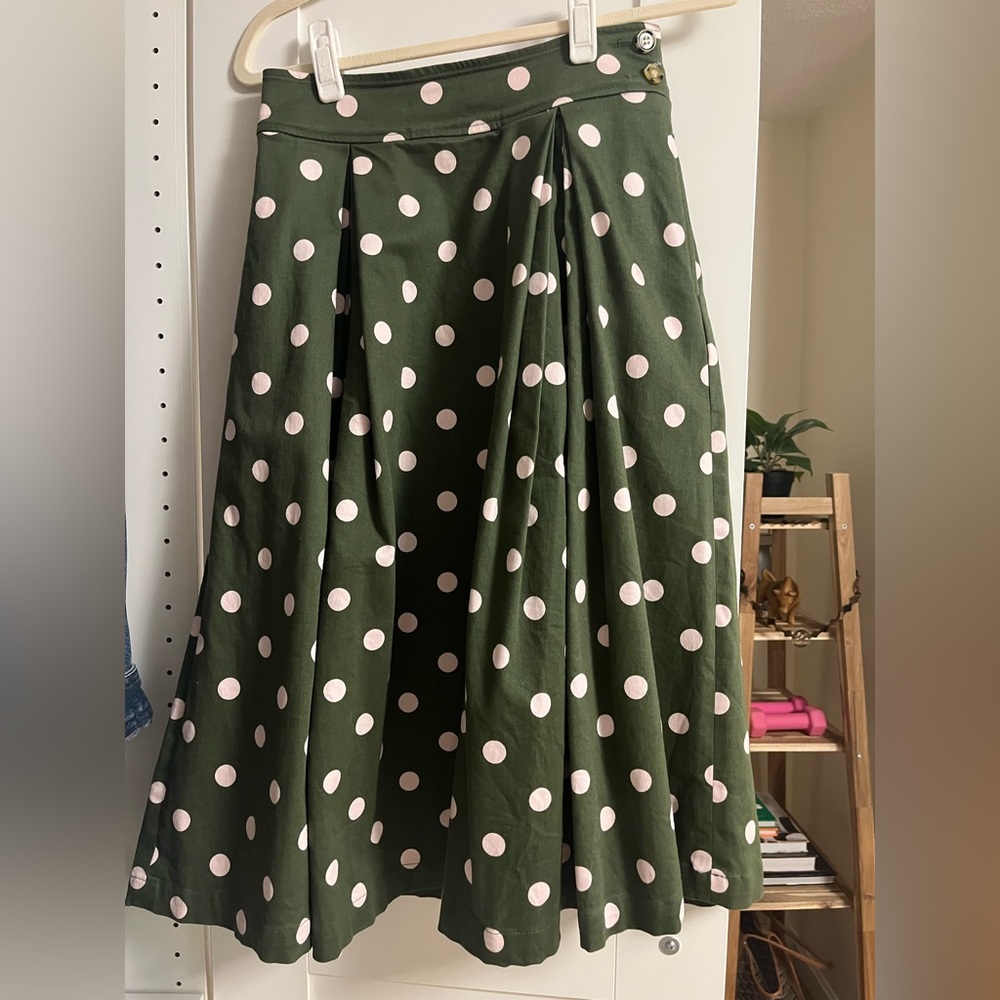 Green polka dots midi skirt